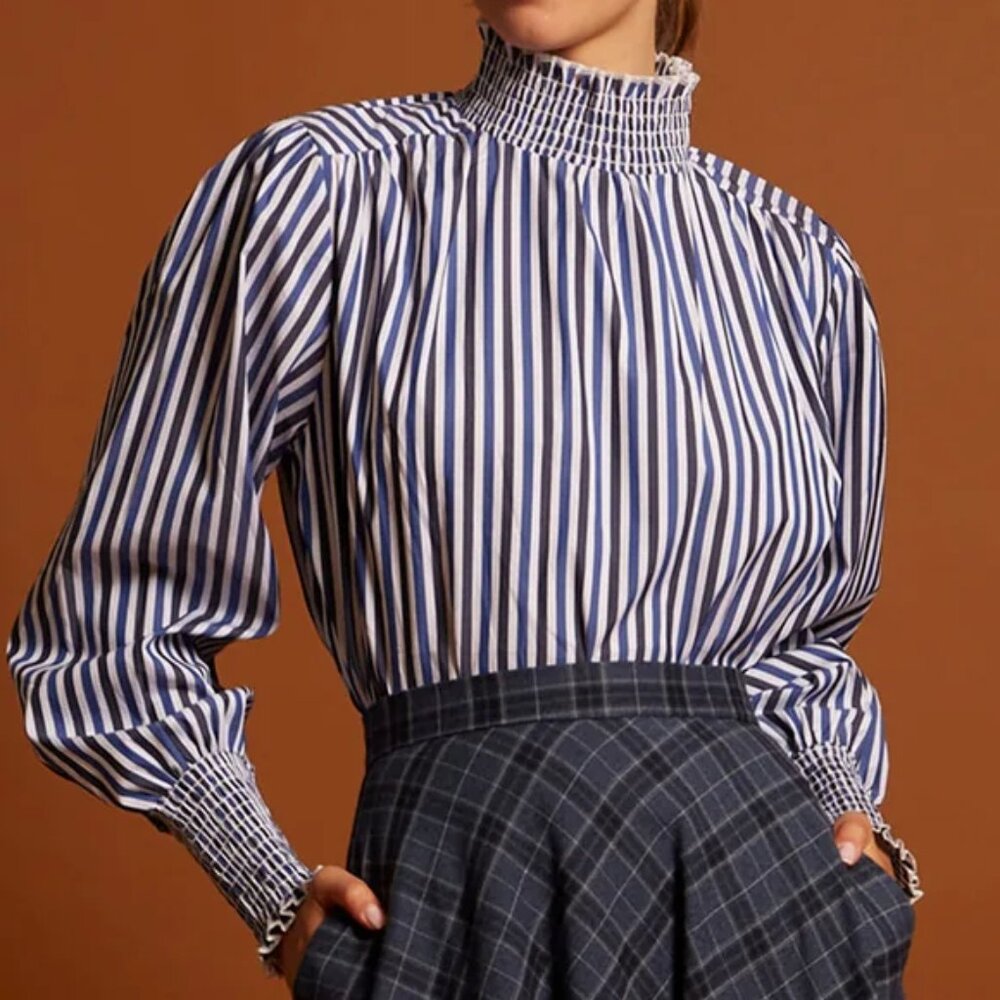 Striped Puff-sleeve Blouse - Picture 5 of 5